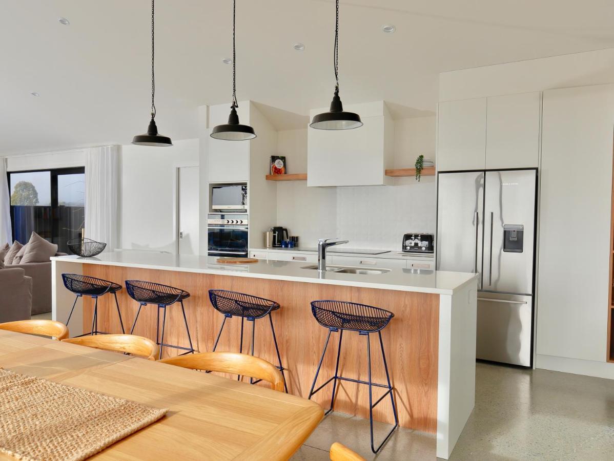 Lake House - Te Anau Holiday Home מראה חיצוני תמונה