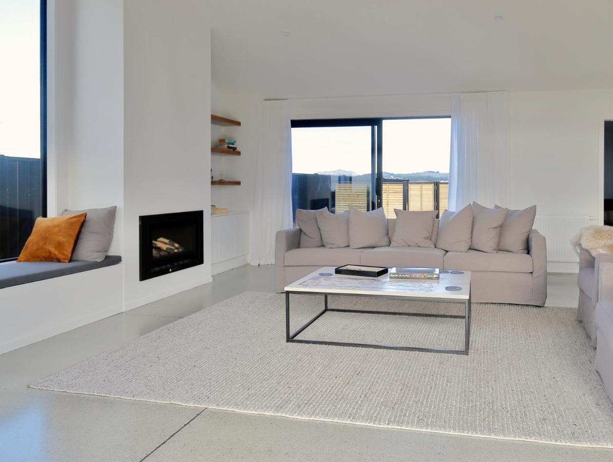 Lake House - Te Anau Holiday Home מראה חיצוני תמונה