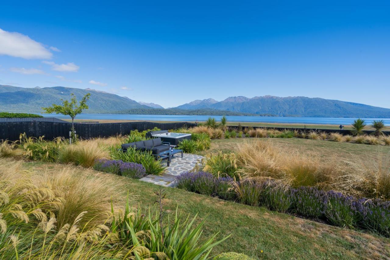 Lake House - Te Anau Holiday Home מראה חיצוני תמונה